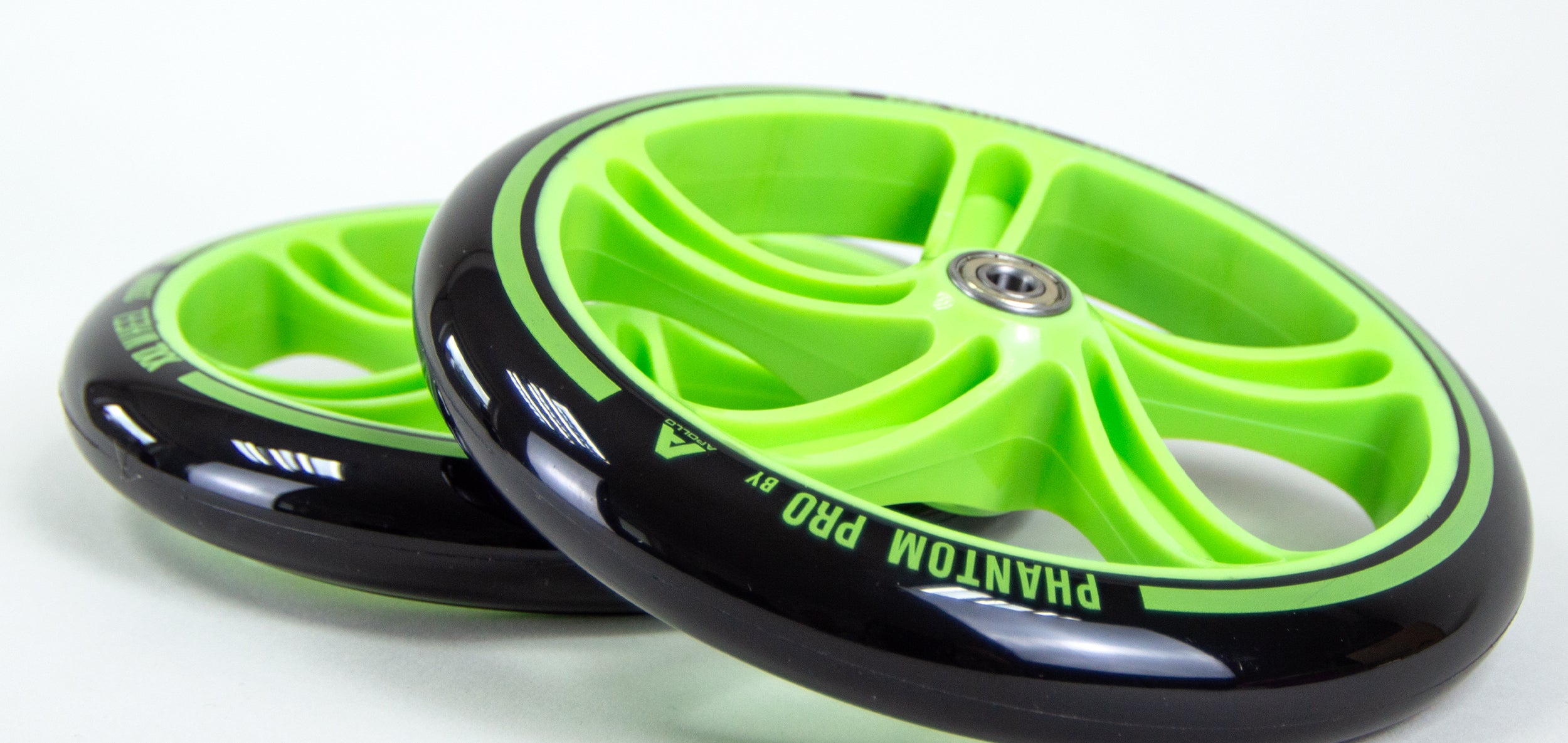 Apollo - 200 mm zestaw zapasowych kół do City Scooter - Phantom / Spectre - Zielony Czarny
